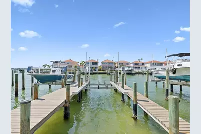 141 Marina Del Rey Court, Clearwater Beach, FL 33767 - Photo 5
