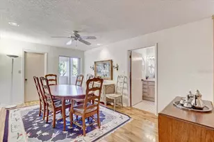 1630 Royal Palm Dr S, Saint Petersburg, FL 33707 - Photo 15