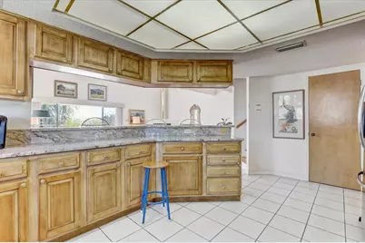 1630 Royal Palm Drive S #A, Saint Petersburg, FL 33707 - Photo 11