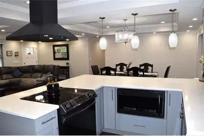 12217 Victor Lane, Dade City, FL 33525 - Photo 9