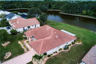 2039 Berry Roberts Dr, Sun City Center, FL 33573 - Photo 9