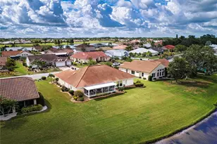 2039 Berry Roberts Dr, Sun City Center, FL 33573 - Photo 5