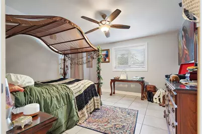 2470 47th Street S, Saint Petersburg, FL 33711 - Photo 13