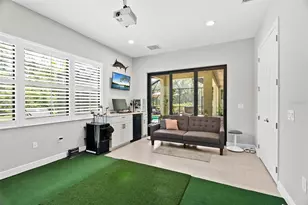 8236 Larkspur Cir, Sarasota, FL 34241 - Photo 35