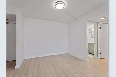 1 Key Capri #611E, Treasure Island, FL 33706 - Photo 9