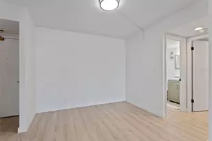 1 Key Capri, Treasure Island, FL 33706 - Photo 9