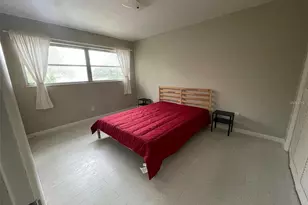 1221 Drew St, Clearwater, FL 33755 - Photo 9