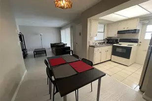 1221 Drew St, Clearwater, FL 33755 - Photo 5