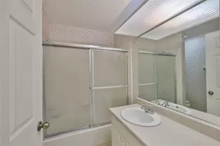 657 Masterpiece Dr, Sun City Center, FL 33573 - Photo 23