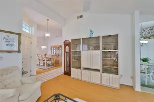 657 Masterpiece Dr, Sun City Center, FL 33573 - Photo 7