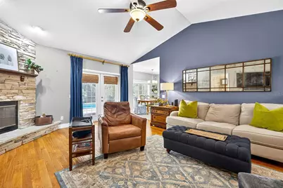 11240 Grandview Dr, Dade City, FL 33525 - Photo 15