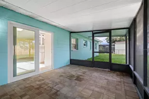 5680 Pershing St NE, Saint Petersburg, FL 33703 - Photo 27