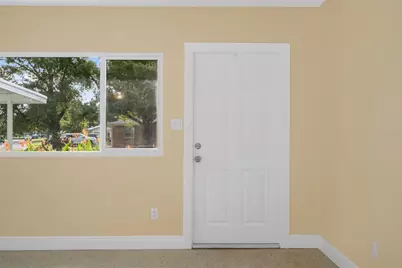 5680 Pershing Street NE, Saint Petersburg, FL 33703 - Photo 5