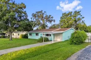 5680 Pershing St NE, Saint Petersburg, FL 33703 - Photo 3