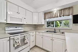 1045 44th Ave NE, Saint Petersburg, FL 33703 - Photo 25