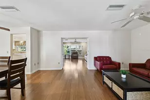 1045 44th Ave NE, Saint Petersburg, FL 33703 - Photo 9