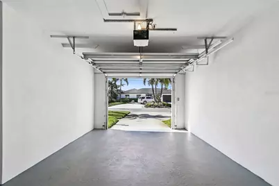 1045 44th Avenue NE, Saint Petersburg, FL 33703 - Photo 31