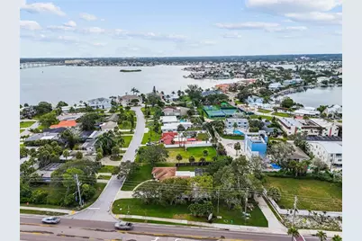 100 1st Street, Belleair Beach, FL 33786 - Photo 25