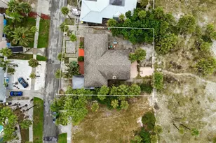 1024 Eldorado Ave, Clearwater Beach, FL 33767 - Photo 23