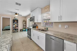 11121 Peppertree Ln, Port Richey, FL 34668 - Photo 17