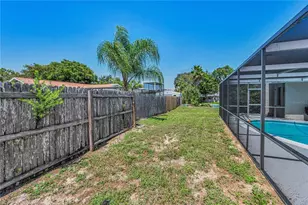 11121 Peppertree Ln, Port Richey, FL 34668 - Photo 41