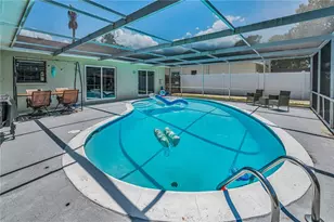 11121 Peppertree Ln, Port Richey, FL 34668 - Photo 9