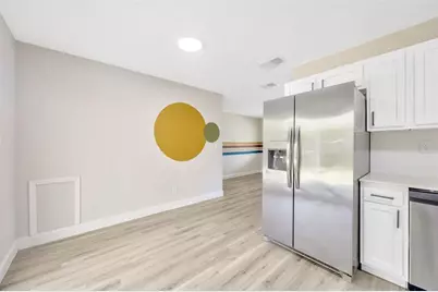 5242 45th Avenue N, Saint Petersburg, FL 33709 - Photo 7