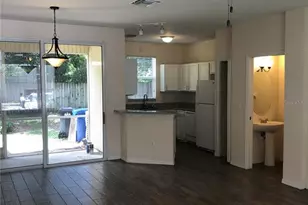 2212 Golden Oak Ln, Valrico, FL 33594 - Photo 3