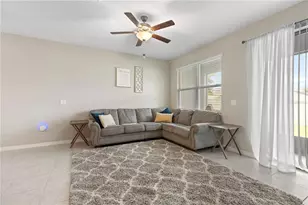 843 Royal Empress Dr, Ruskin, FL 33570 - Photo 19