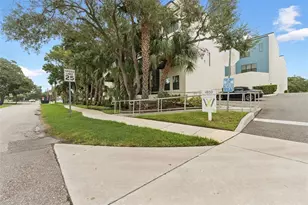 4810 W McElroy Ave, Tampa, FL 33611 - Photo 35