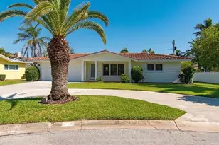 117 15th St St, Belleair Beach, FL 33786 - Photo 1