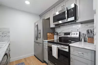 3826 Dr Martin Luther King Jr Street S, Saint Petersburg, FL 33703 - Photo 9