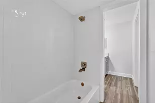 1306 Lennox Rd E, Palm Harbor, FL 34683 - Photo 13