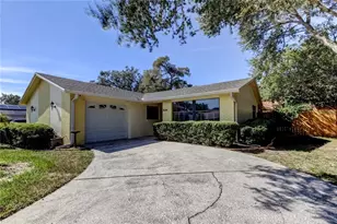 1404 Castleworks Ln, Tarpon Springs, FL 34689 - Photo 1