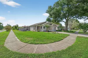 8202 Natchez St, Tampa, FL 33637 - Photo 1