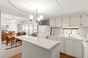 12651 Seminole Blvd, Largo, FL 33778 - Photo 3