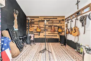 137 Pennsylvania Ave, Palm Harbor, FL 34683 - Photo 7