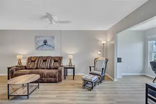 3125 36th Street N, Saint Petersburg, FL 33713 - Photo 9