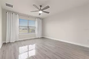 9256 Royal River Cir, Parrish, FL 34219 - Photo 7