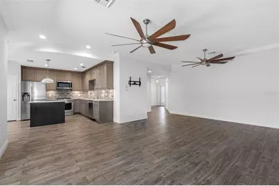 763 Date Palm Lane, Saint Petersburg, FL 33707 - Photo 5