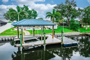 6322 Balboa Ln, Apollo Beach, FL 33572 - Photo 5