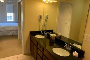 13941 Clubhouse Dr, Tampa, FL 33618 - Photo 7