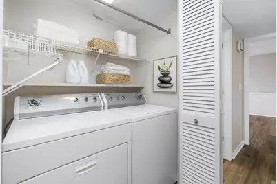 10226 Seminole Island Drive, Largo, FL 33773 - Photo 9