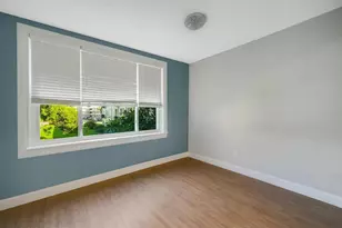 2400 Columbia Dr, Clearwater, FL 33763 - Photo 27