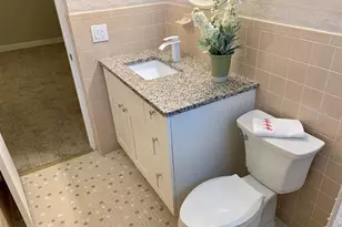 2400 Columbia Dr, Clearwater, FL 33763 - Photo 23