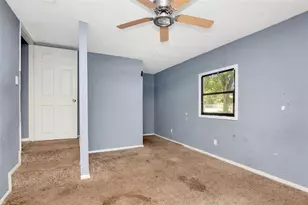 1009 Mercer Loop, Plant City, FL 33567 - Photo 17