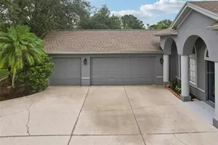 18301 Bankston Pl, Tampa, FL 33647 - Photo 3