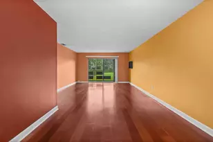 6070 80th St N, Saint Petersburg, FL 33709 - Photo 5