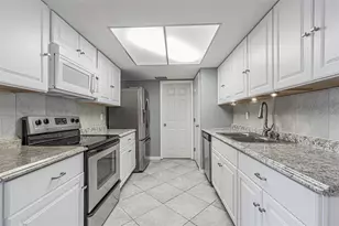 1529 Larkin Rd, Spring Hill, FL 34608 - Photo 3