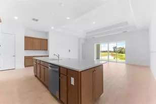 35060 Colstrip Trl, Zephyrhills, FL 33541 - Photo 3